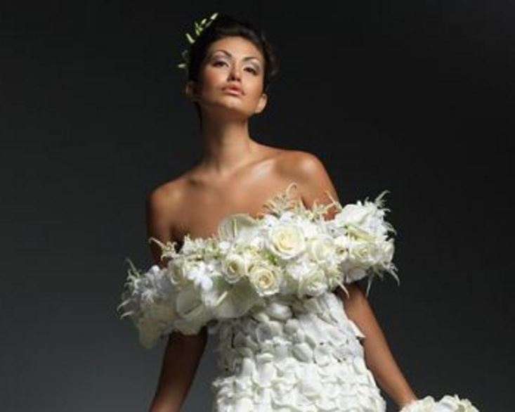 Φορέματα από… λουλούδια – ΦΩΤΟ