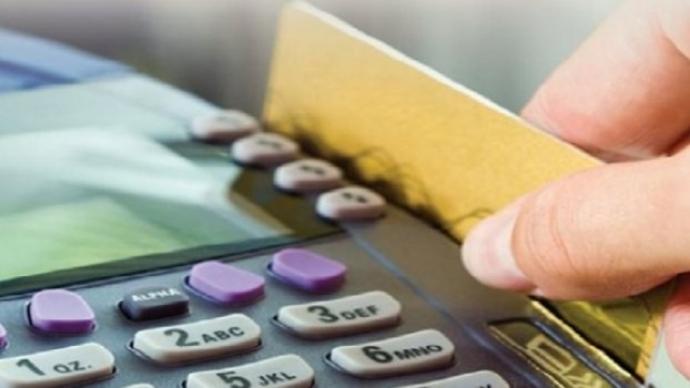 Με κάρτες ή μέσω τράπεζας όλες οι δαπάνες της φορολογικής δήλωσης