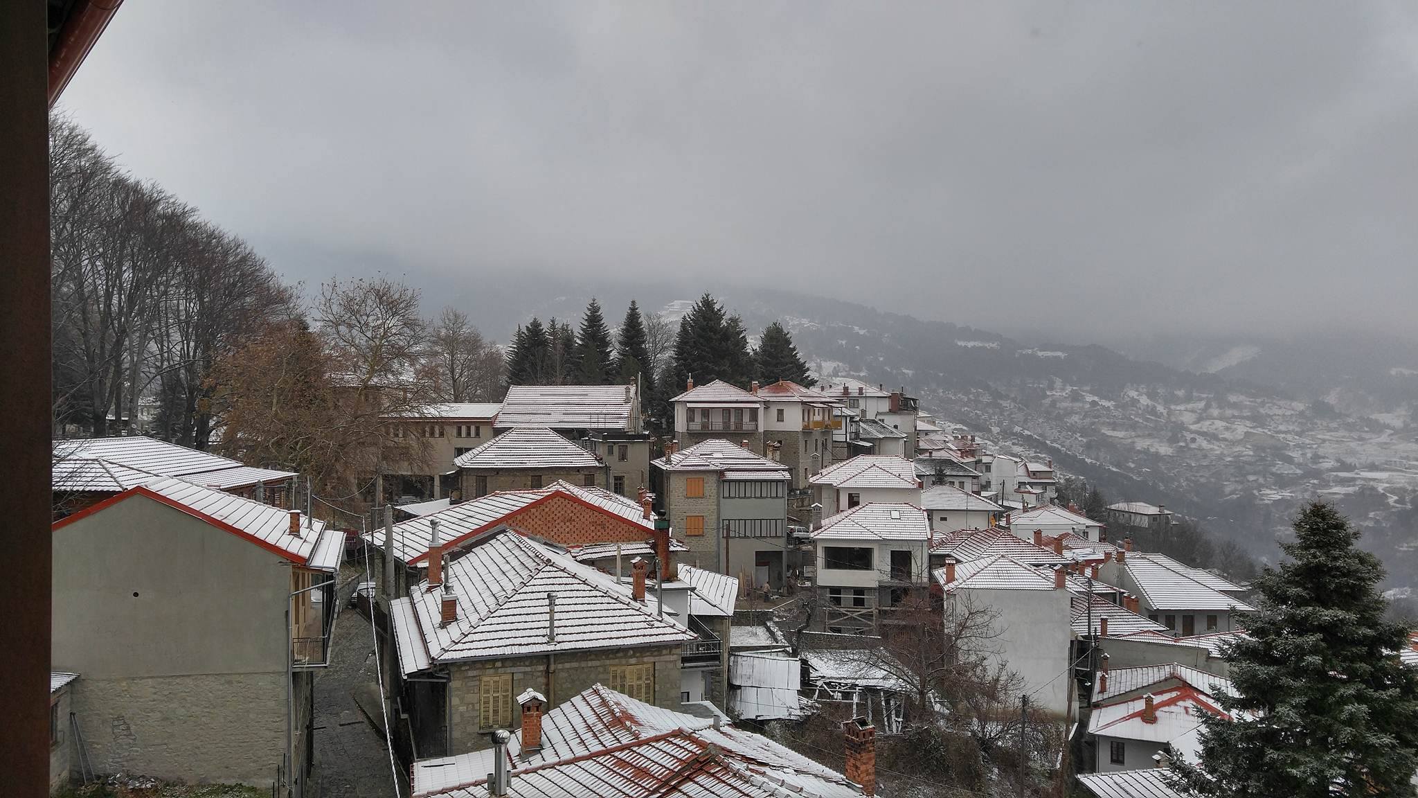 Στα λευκά το Μέτσοβο – ΦΩΤΟ