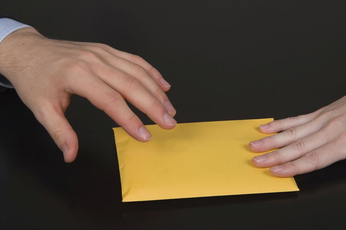 Ένας στους τρεις Έλληνες δίνει «φακελάκι» για περίθαλψη σε δημόσιο νοσοκομείο