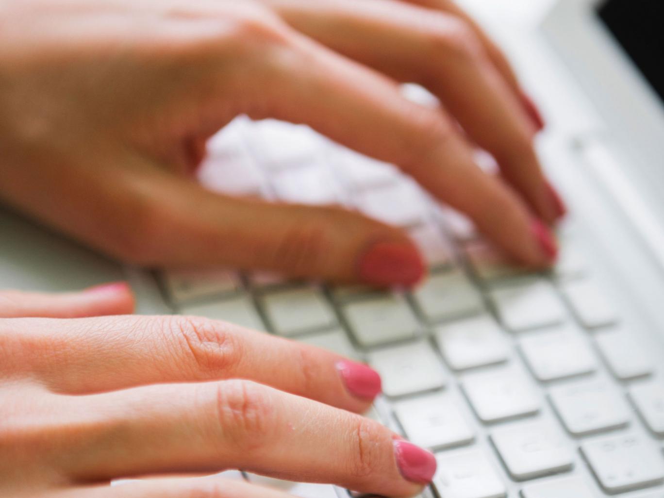 Νότια Αφρική: 20χρονη προσπάθησε να πουλήσει το μωρό της στο διαδίκτυο