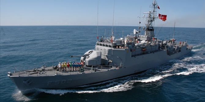 Νέα πρόκληση – Το τουρκικό πλοίο “Τσεσμέ” σε απόσταση αναπνοής από τον Άη Στράτη