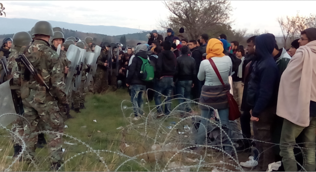 Μουζάλας: Θα επιστρέψουν στην Αθήνα οι εγκλωβισμένοι πρόσφυγες της Ειδομένης