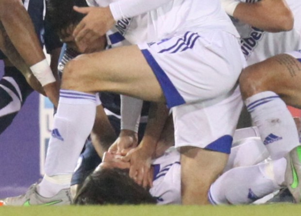 Σοβαρός τραυματισμός ποδοσφαιριστή στον αγώνα Ατρόμητος-Καλλονή – ΦΩΤΟ – ΒΙΝΤΕΟ