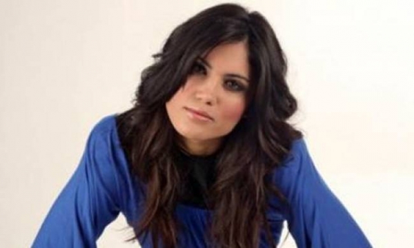 Το αποκαλυπτικό φόρεμα της Συνατσάκη για τα Χριστούγεννα – ΦΩΤΟ