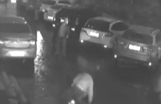 Προσπάθησε να σώσει γυναίκα που πήδηξε από τον 11ο όροφο – ΒΙΝΤΕΟ