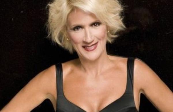 Η Καίτη Κωνσταντίνου θα γίνει… Ριχάρδος!