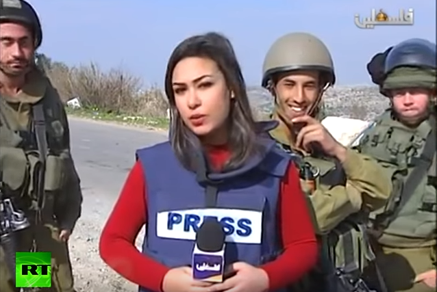 Ισραηλινοί στρατιώτες κοροϊδεύουν Παλαιστίνια ρεπόρτερ – ΒΙΝΤΕΟ