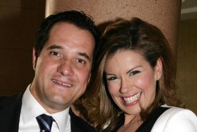 Αγκαλιασμένοι ο Άδωνις με την Μανωλίδου στην Κρήτη – ΦΩΤΟ