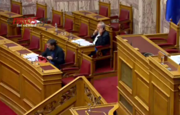 Οι σημειώσεις του Τσακαλώτου στο… Tablet – BINTEO