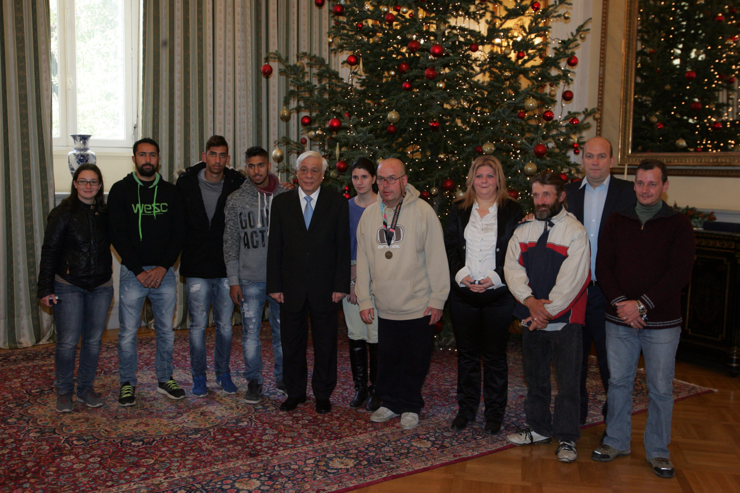 Οι ευχές του Παυλόπουλου στην Eθνική Αστέγων