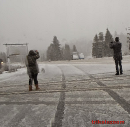 Πυκνή χιονόπτωση στα Τρίκαλα – ΒΙΝΤΕΟ