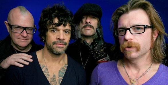 Χωρίς τους Eagles of Death Metal η συναυλία των U2