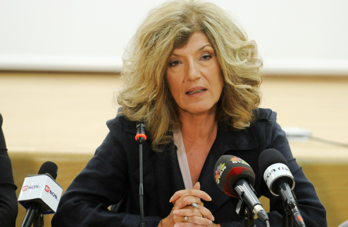 Βιβλία Ιστορίας χωρίς “εθνόμετρο” ζητάει η Αναγνωστοπούλου