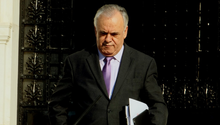 Στο “τραπέζι” ασφαλιστικό και συνταξιοδοτικό