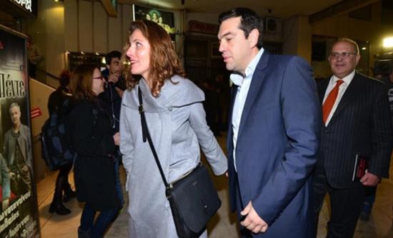 Στην πρεμιέρα του Λάκη το πρωθυπουργικό ζεύγος