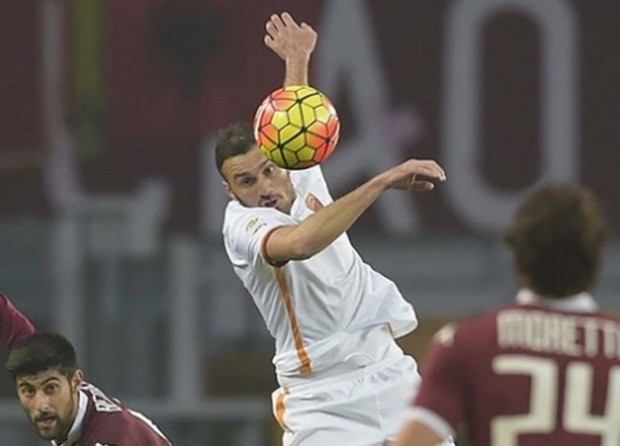 Νοκ άουτ ο Τοροσίδης