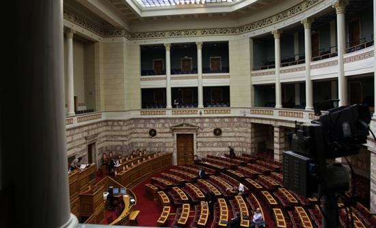 Αναστολή για μετά τις γιορτές πήρε το «παράλληλο πρόγραμμα»