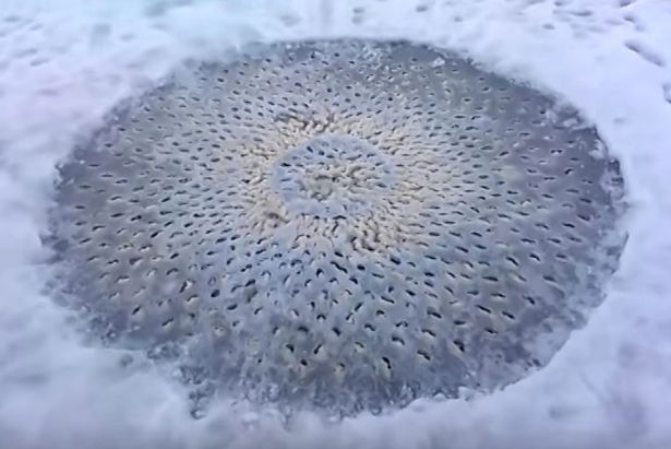 Ανακαλύψτε το μυστικό που κρύβει αυτή η λίμνη – ΦΩΤΟ – ΒΙΝΤΕΟ