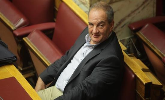 Εκλογές στην σκιά του Καραμανλή