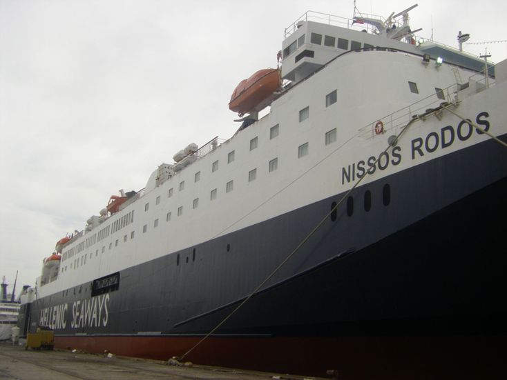 Αποκαταστάθηκε η βλάβη στο «Νήσος Ρόδος»