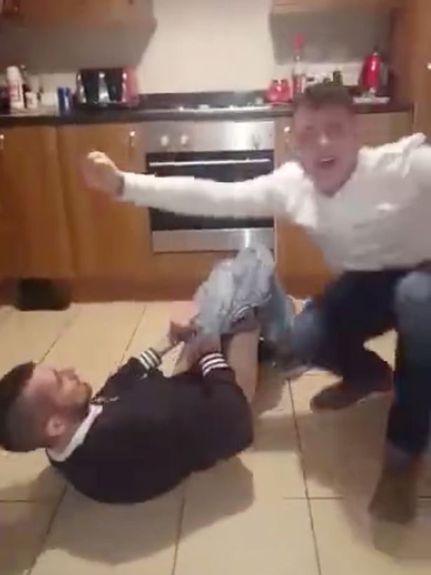 Η φάρσα που έγινε viral στο Facebook – ΒΙΝΤΕΟ