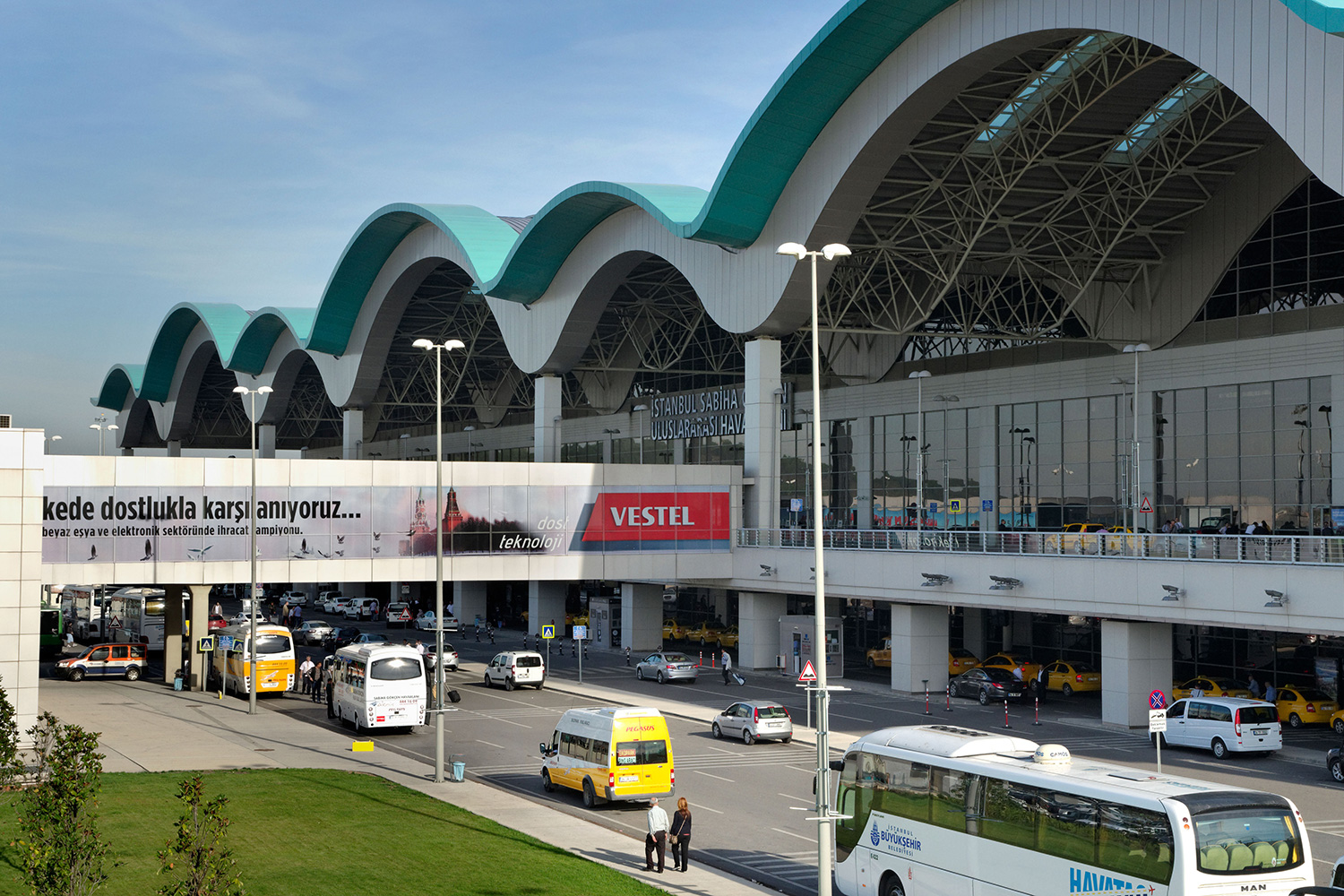 Μία νεκρή από την έκρηξη στο αεροδρόμιο της Κωνσταντινούπολης