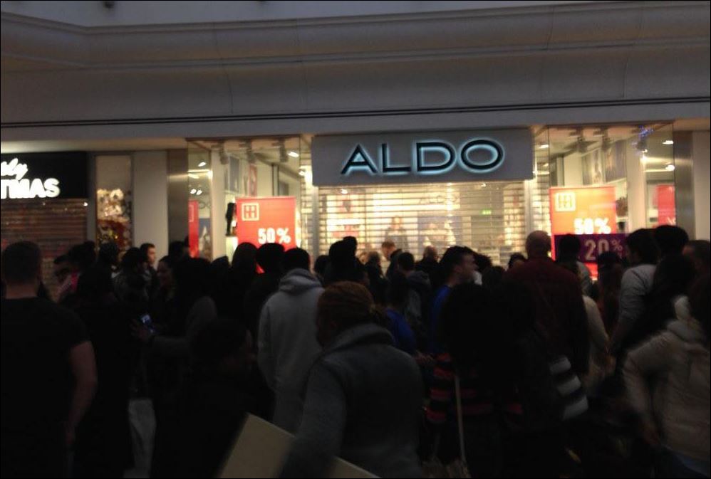 Λονδίνο – Σκηνές πανικού στο εμπορικό κέντρο – ΒΙΝΤΕΟ