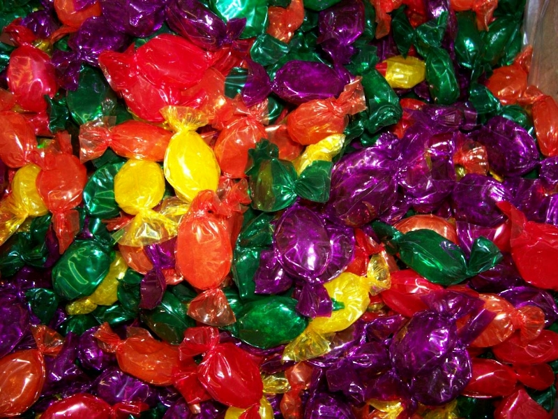 Η γιαγιά που έκλεψε καραμέλες για τα εγγόνια της – ΒΙΝΤΕΟ