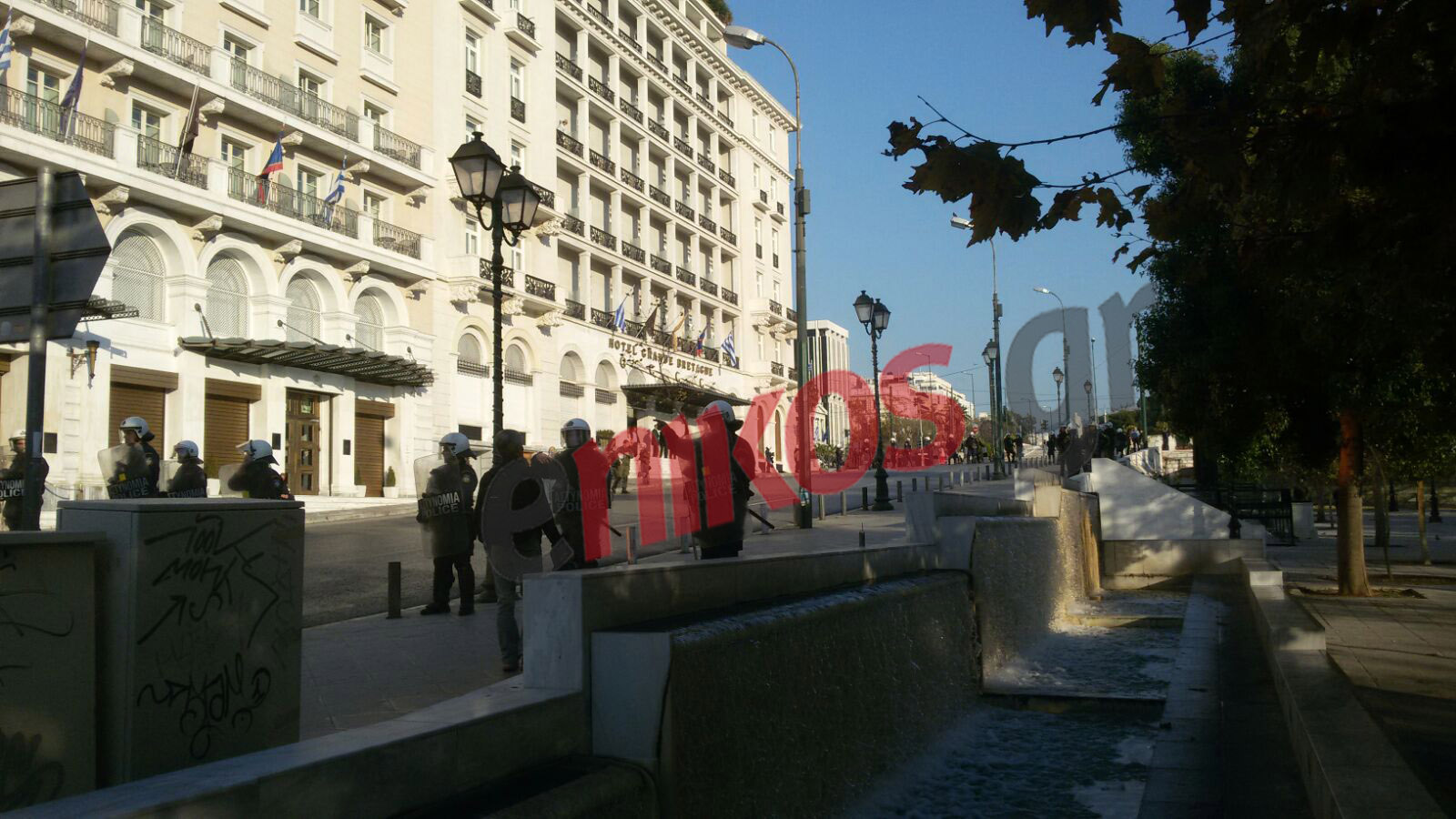 Ισχυρή η παρουσία της αστυνομίας στο κέντρο της Αθήνας – ΦΩΤΟ