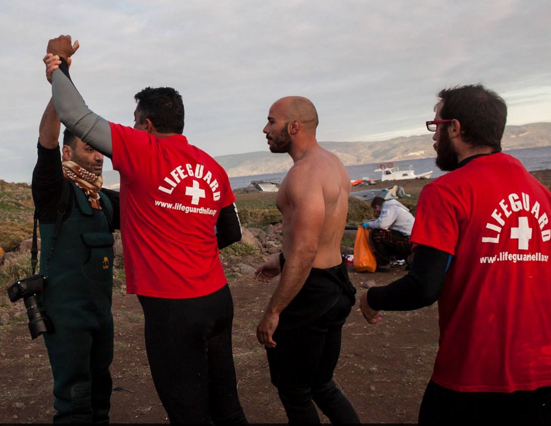 “Φασιστοειδή χτύπησαν τον γιο μου” καταγγέλλει ο πατέρας του φωτογράφου Άρη Μεσσίνη – ΦΩΤΟ