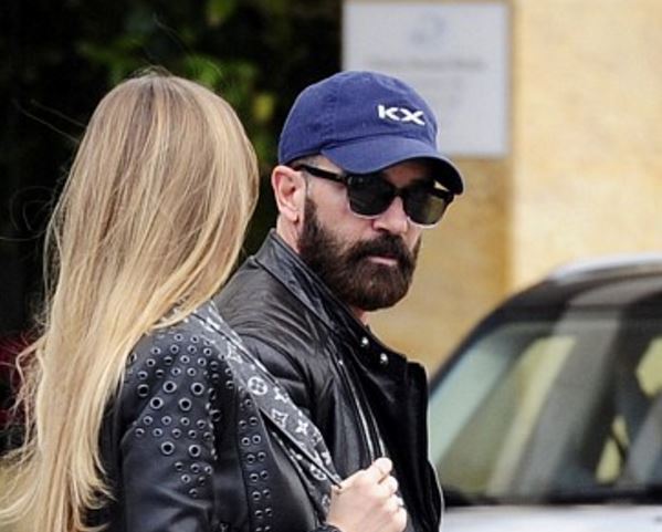 Αποκλείεται να αναγνωρίσετε αυτόν τον γνωστό ηθοποιό – ΦΩΤΟ