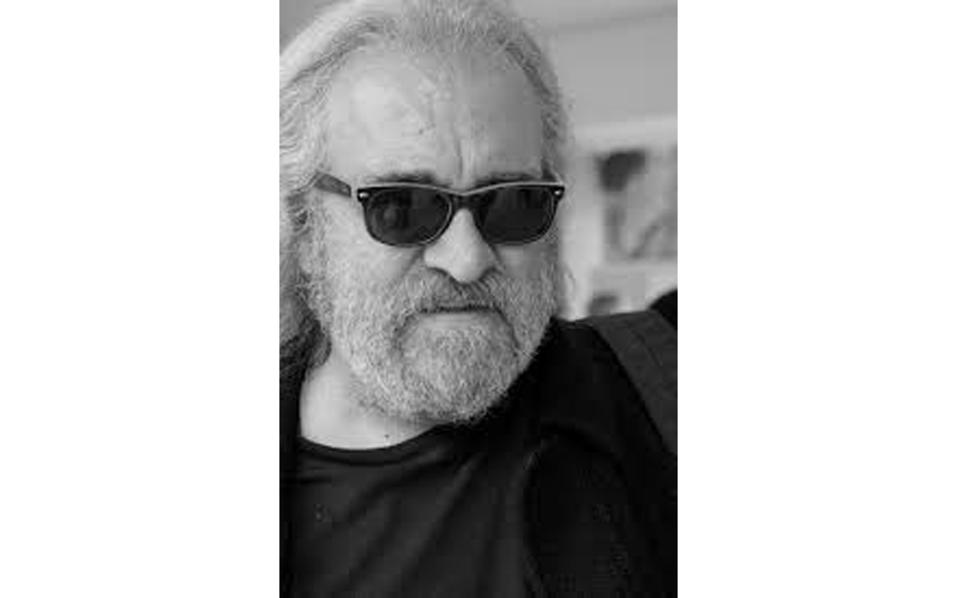 Πέθανε γνωστός Έλληνας σκηνοθέτης