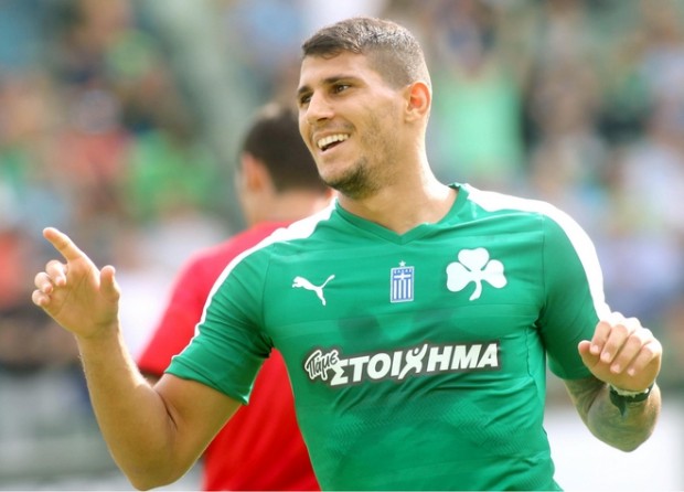 Οι Ιταλοί επιμένουν για τον Καρέλη