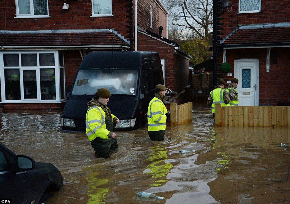 Καταστροφικές πλημμύρες στη βόρεια Αγγλία – ΦΩΤΟ