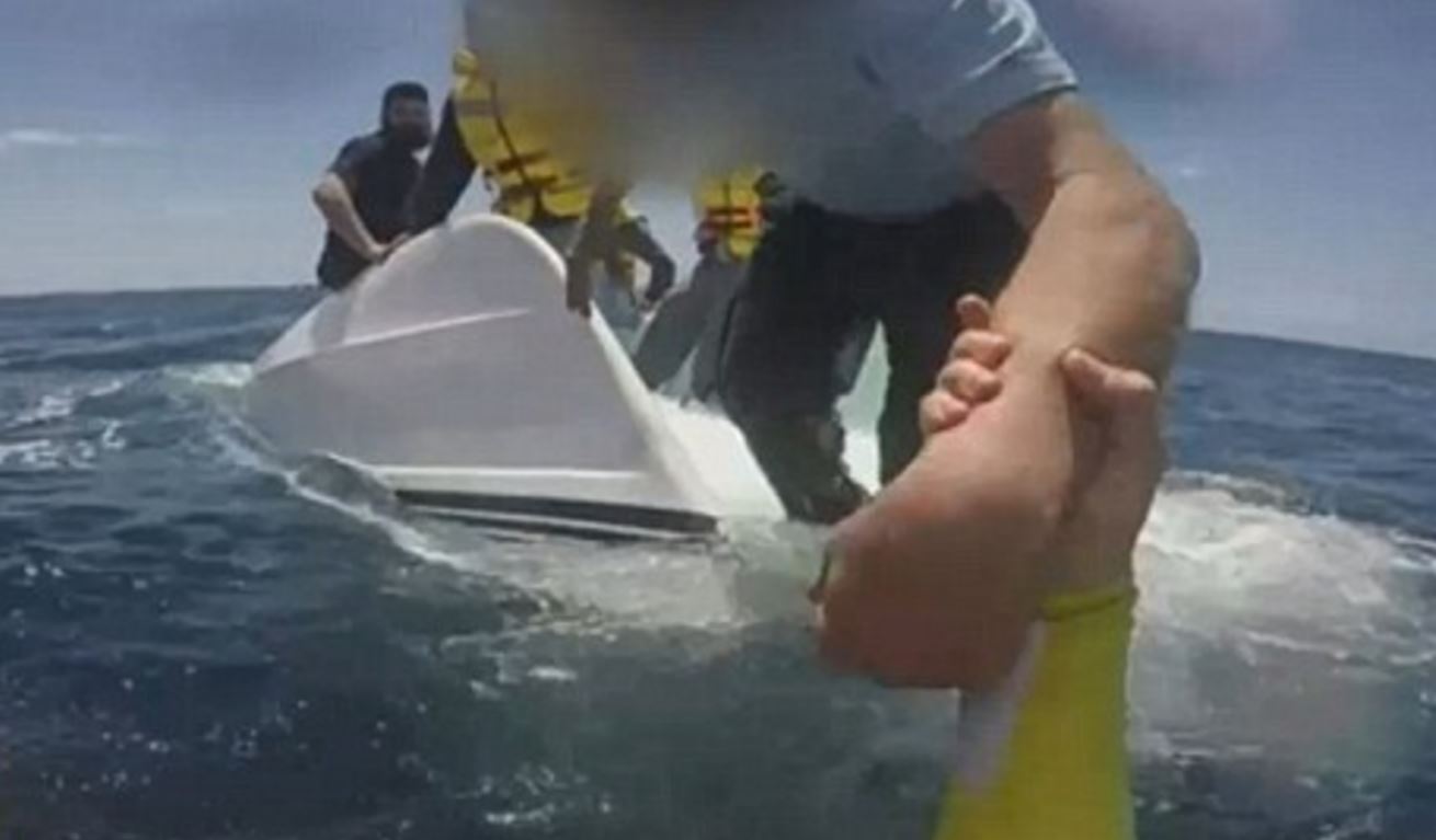 Δραματική διάσωση ψαράδων στην Αυστραλία – ΒΙΝΤΕΟ
