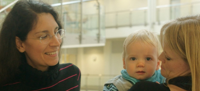 Ελληνίδα ερευνά τη μεταφορά βλαστοκυττάρων μέσω του μητρικού γάλακτος