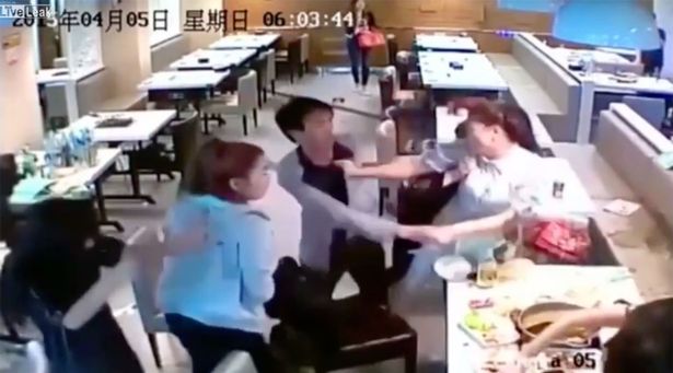 Επικός καυγάς σε εστιατόριο της Κίνας – ΒΙΝΤΕΟ