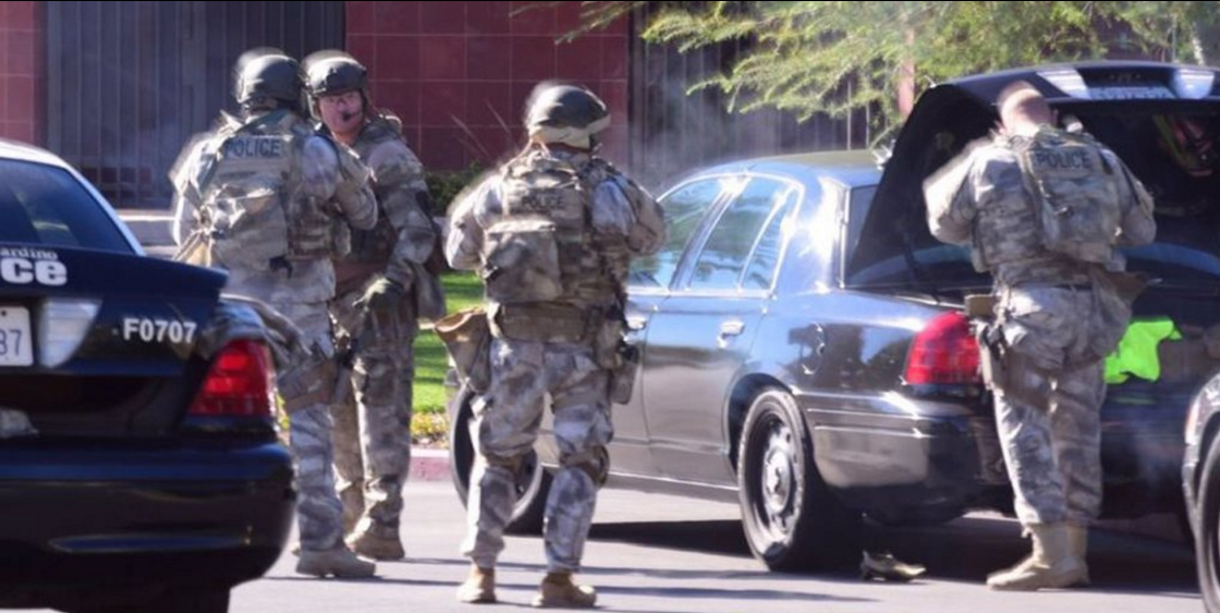 ΦΩΤΟ από το σημείο της επίθεσης στο Σαν Μπερναντίνο της Καλιφόρνια