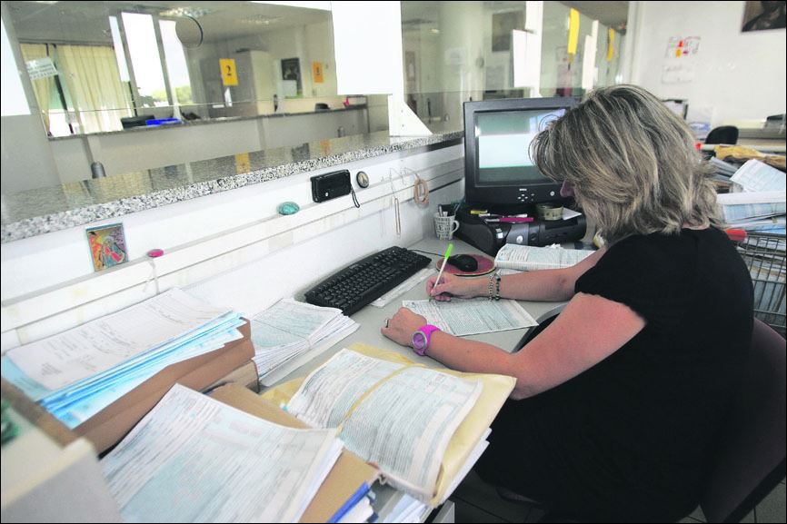 Θα πληρώσουμε έξτρα χαράτσια 1 δισ. ευρώ το 2016