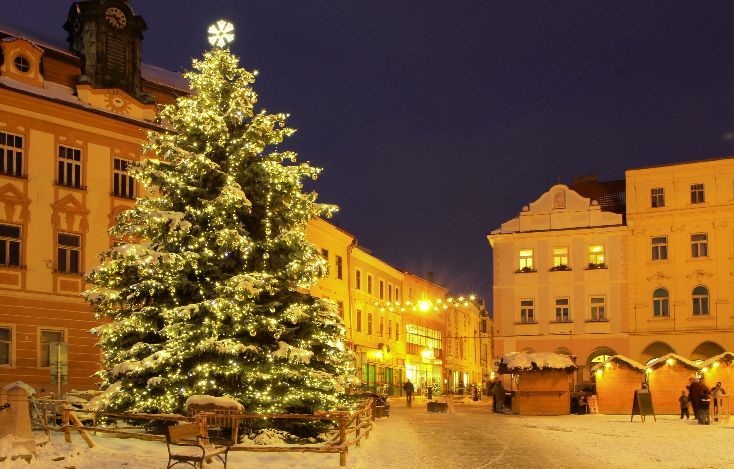Τα πιο εντυπωσιακά χριστουγεννιάτικα δέντρα από όλο τον κόσμο – ΦΩΤΟ