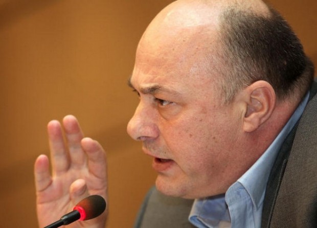 Μπέος:Εμείς δέρνουμε… δεν κοιτάμε όπως η αστυνομία