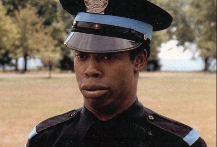 Δείτε πως είναι σήμερα ο μίμος από τη “Μεγάλη των μπάτσων σχολή” – ΦΩΤΟ