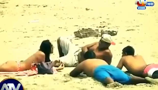 Το πείραμα με την τόπλες κοπέλα που κάνει ηλιοθεραπεία – ΒΙΝΤΕΟ