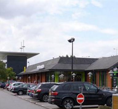 Πυροβολισμοί σε εστιατόριο στην Αγγλία