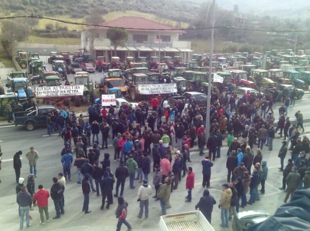Η κινητοποίηση των αγροτών στα Τέμπη – ΦΩΤΟ