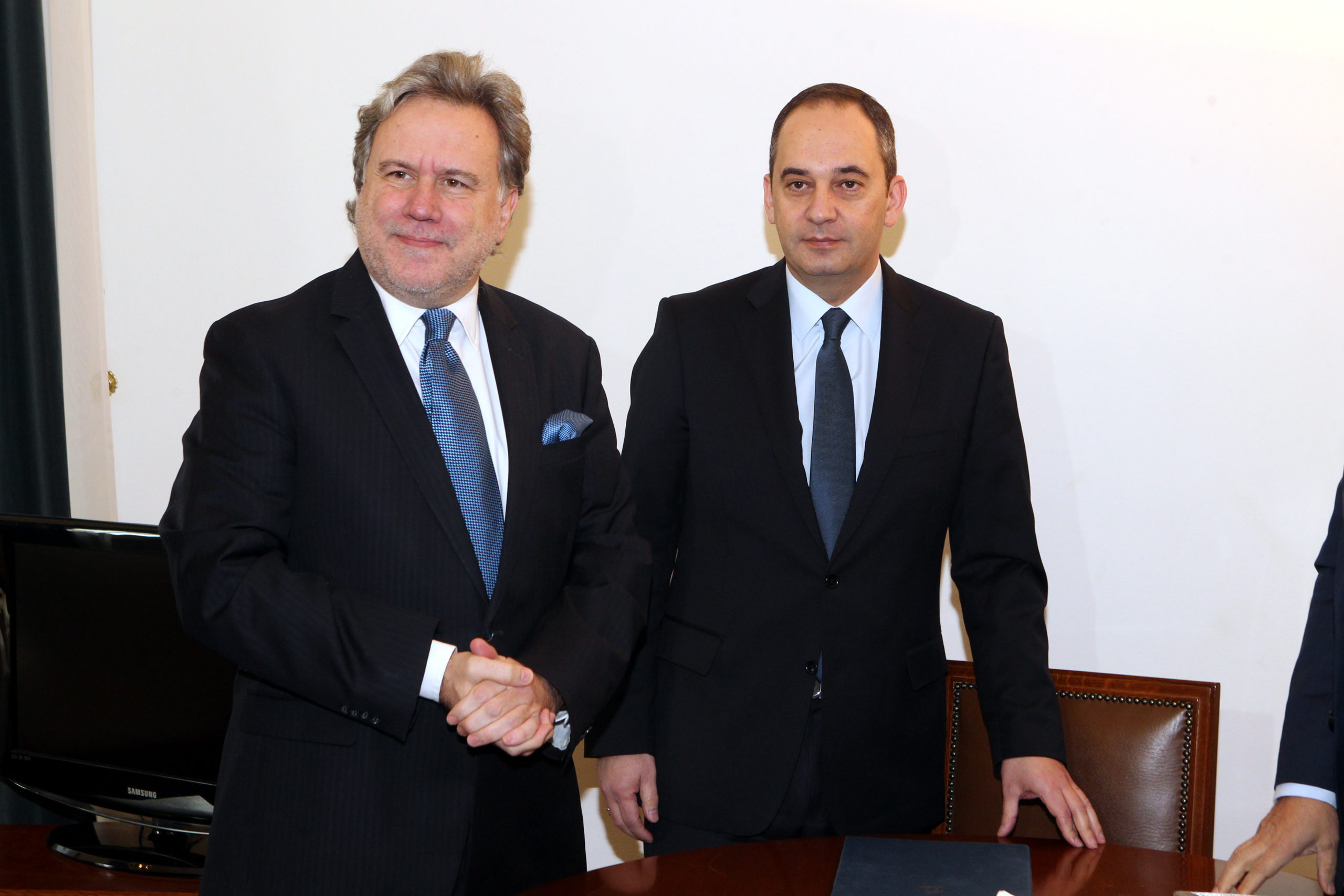 Σε εξέλιξη η συνάντηση Κατρούγκαλου – Πλακιωτάκη για το Ασφαλιστικό