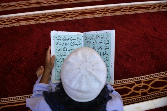 15χρονος έκοψε το χέρι του επειδή είχε βλασφημήσει