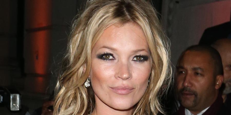 Η Κέιτ Μος σε βραδινή έξοδο – ΦΩΤΟ