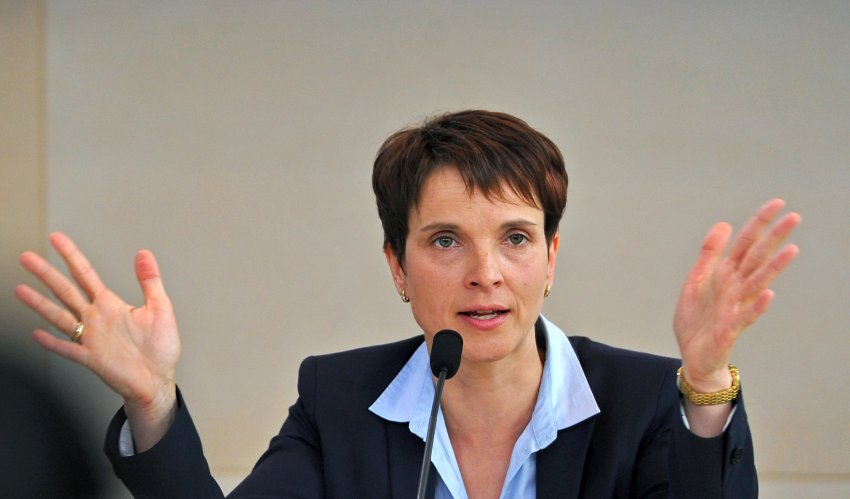 Ακροδεξιά πολιτικός ζητά να πυροβολούνται οι μετανάστες